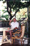 Party_dad.jpg (24908 bytes)